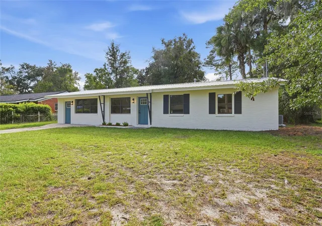 Single family home for sale at 2208 NE 15th Terrace, GAINESVILLE, FL 32609 | MLS# GC543638
