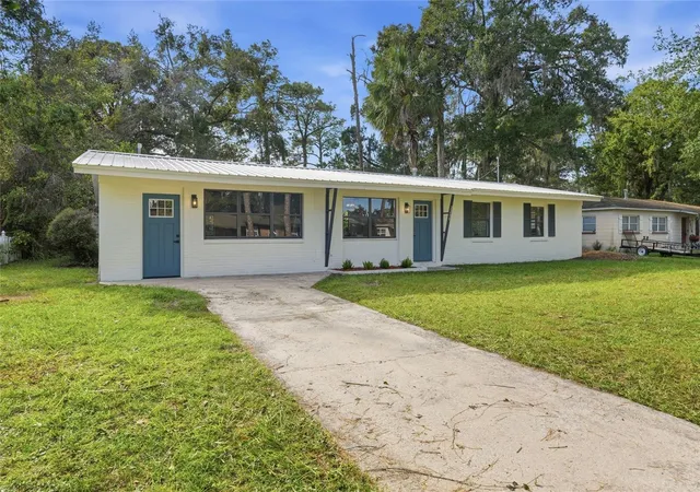 Photo 2 of Single family home for sale at 2208 Ne 15th Terrace, Gainesville, FL 32609 | MLS# GC543638 | Listing updated on 2026-09-20