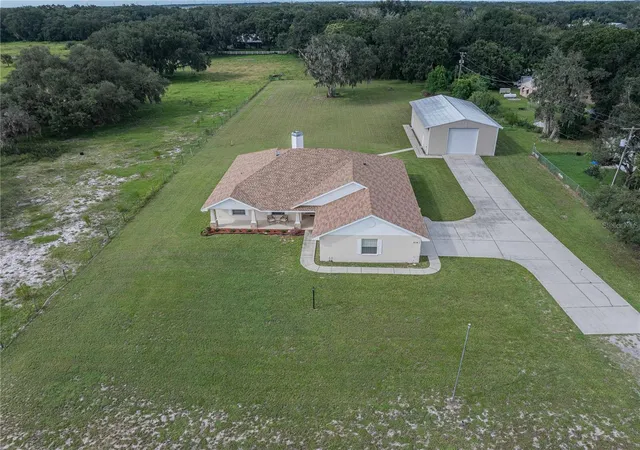 Photo 2 of Single family home for sale at 674 Old Dixie Hwy, Auburndale, FL 33823 | MLS# P4939939 | Listing updated on 2026-09-21