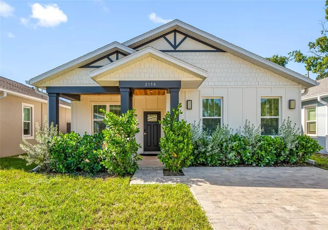 Photo 1 of Single family home for sale at 2150 43rd Terrace N, Saint Petersburg, FL 33714 | MLS# TB8550296 | Listing updated on 2026-10-22