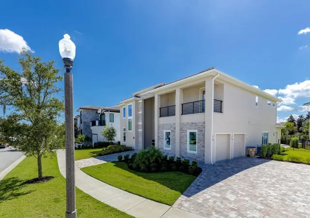 Photo 2 of Mansion for sale at 1063 Jack Nicklaus Ct, Kissimmee, FL 34747 | MLS# O6443321 | Listing updated on 2026-09-28