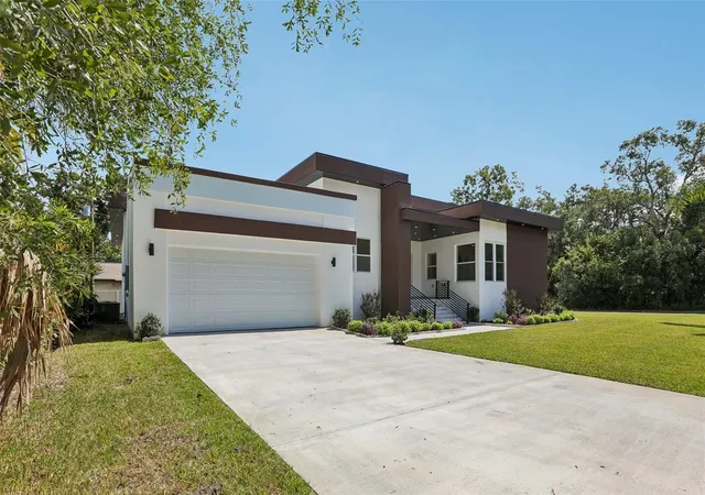 Photo 1 of Single family home for sale at 806 Lamont Pl, Temple Terrace, FL 33617 | MLS# TB8550306 | Listing updated on 2026-10-02