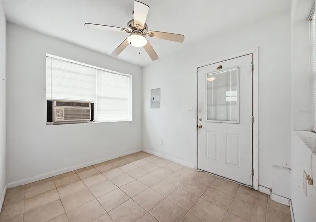 Photo 3 of Single family home for sale at 3206 River Cvs Dr, Tampa, FL 33614 | MLS# TB8550307 | Listing updated on 2026-09-21