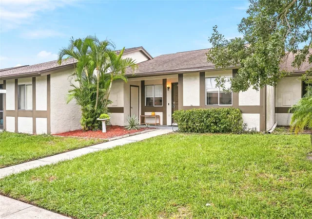 Photo 2 of Condo for sale at 2265 Bancroft Cir S #B, Palm Harbor, FL 34683 | MLS# TB8550308 | Listing updated on 2026-10-08