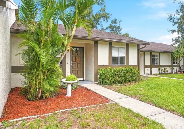 Photo 3 of Condo for sale at 2265 Bancroft Cir S #B, Palm Harbor, FL 34683 | MLS# TB8550308 | Listing updated on 2026-10-08