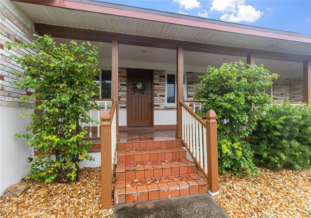 Photo 3 of Single family home for sale at 1324 Whitacre Dr, Clearwater, FL 33764 | MLS# TB8550309 | Listing updated on 2026-10-15