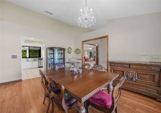 Photo 4 of Single family home for sale at 5657 Bloomfield Blvd, Lakeland, FL 33810 | MLS# L4965186 | Listing updated on 2026-10-08