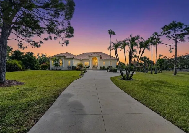 Photo 2 of Single family home for sale at 102 Brenda Ln, Nokomis, FL 34275 | MLS# A4706717 | Listing updated on 2026-10-02