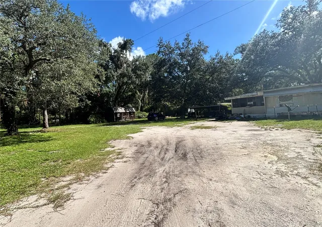 Photo 2 of Manufactured home for sale at 15801 Ne 147th Court, Fort Mc Coy, FL 32134 | MLS# OM732581 | Listing updated on 2026-10-10