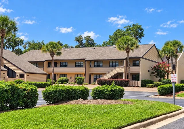 Photo 2 of Condo for sale at 2432 Ne 7th Street #6, Ocala, FL 34470 | MLS# OM732582 | Listing updated on 2026-09-20