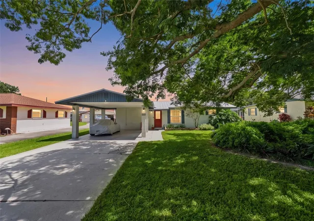 Photo 1 of Single family home for sale at 142 2nd Avenue, Nokomis, FL 34275 | MLS# A4706718 | Listing updated on 2026-10-06