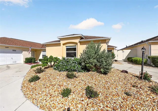 Photo 2 of House for sale at 1217 Santa Cruz Dr, The Villages, FL 32162 | MLS# G5118031 | Listing updated on 2026-09-26