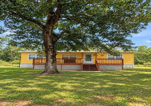 Photo 1 of Manufactured home for sale at 212 Ballard Rd, Avon Park, FL 33825 | MLS# S5157944 | Listing updated on 2026-09-22