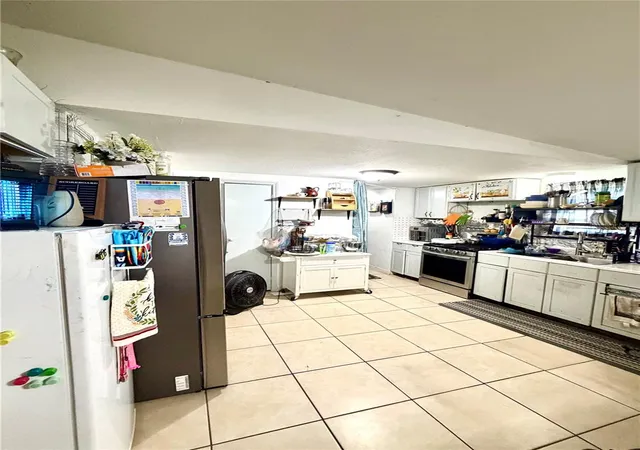 Photo 4 of Manufactured home for sale at 212 Ballard Rd, Avon Park, FL 33825 | MLS# S5157944 | Listing updated on 2026-09-22