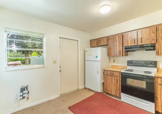 Photo 3 of House for sale at 646 Beverly Dr #646 and 648, Lake Wales, FL 33853 | MLS# L4965188 | Listing updated on 2026-09-21