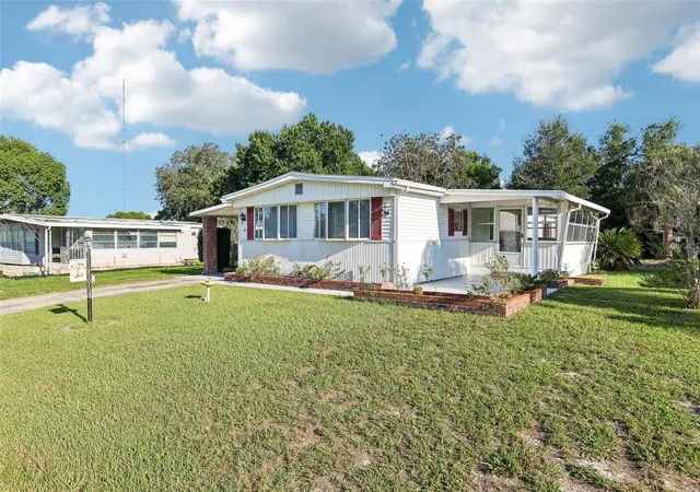 Photo 1 of Manufactured home for sale at 11 Florence Blvd, Debary, FL 32713 | MLS# V4951385 | Listing updated on 2026-09-25