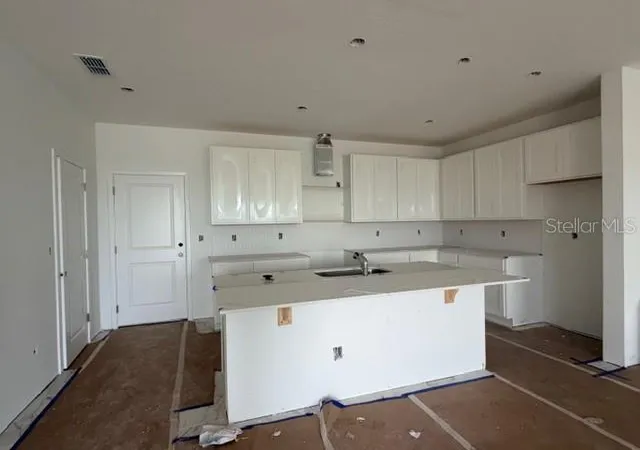 Photo 3 of Townhouse for sale at 4965 Loyalty Dr, Saint Cloud, FL 34772 | MLS# S5157947 | Listing updated on 2026-10-11