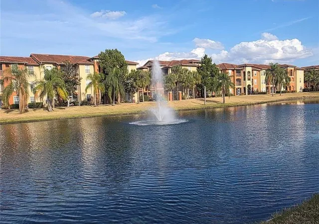 Listing Photo 3 - Condo for sale in building located at 5554 Metrowest Blvd, Orlando, FL 32811 - Unit #4-310