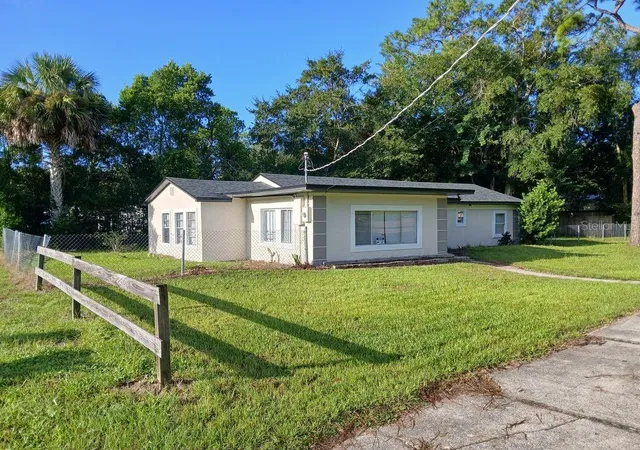 Photo 1 of Single family home for sale at 1001 Santa Barbara Dr, Sanford, FL 32773 | MLS# O6443348 | Listing updated on 2026-09-27