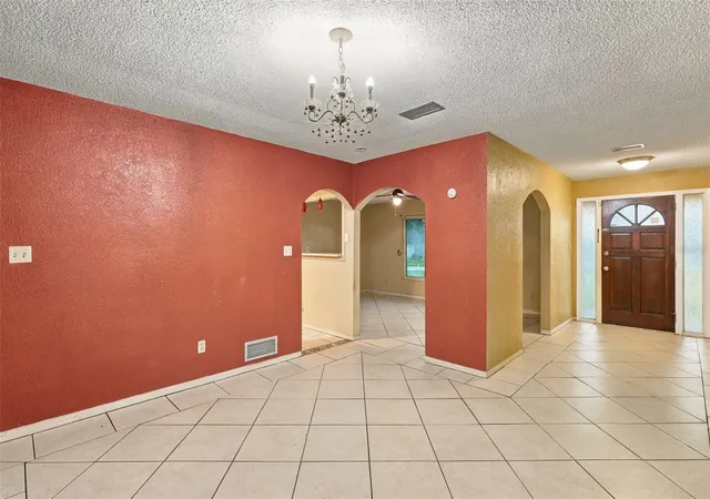 Photo 4 of Single family home for sale at 1115 Eagles Nest Ave, Deltona, FL 32725 | MLS# V4951386 | Listing updated on 2026-09-20
