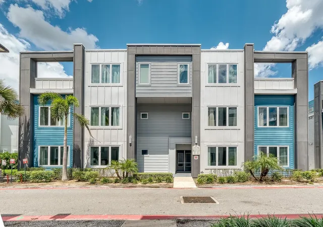 Photo 2 of Condo for sale at 7770 Sandy Ridge Dr #113, Reunion, FL 34747 | MLS# O6443351 | Listing updated on 2026-09-20