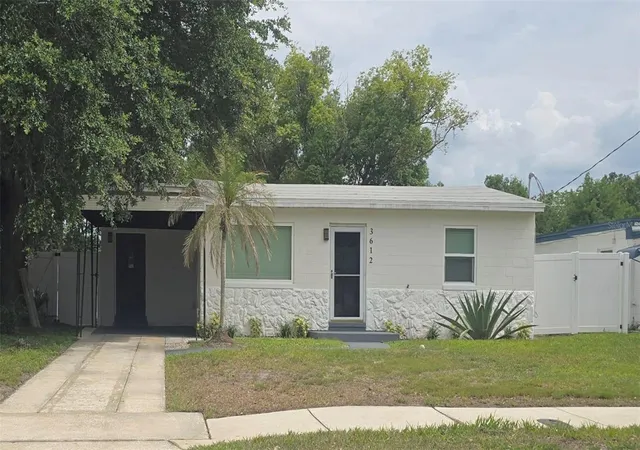 Photo 1 of Single family home for sale at 3612 Wells St, Orlando, FL 32805 | MLS# R4912039 | Listing updated on 2026-09-20