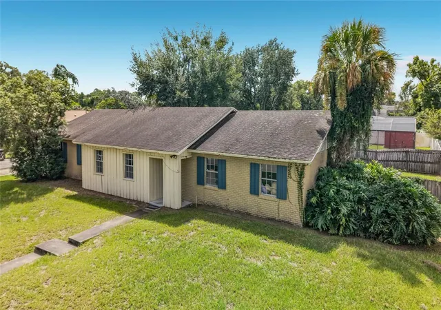 Photo 3 of Single family home for sale at 5310 Nadine St, Orlando, FL 32807 | MLS# O6443356 | Listing updated on 2026-09-27