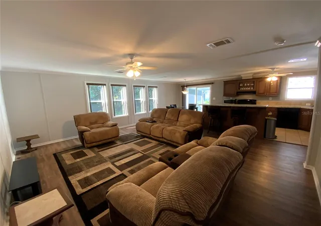 Photo 4 of Manufactured home for sale at 7832 Walkers Cay Ave, Orlando, FL 32822 | MLS# O6443357 | Listing updated on 2026-09-25