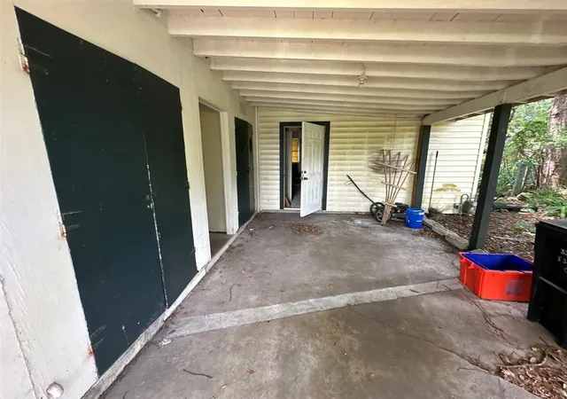Photo 3 of Single family home for sale at 2002 NE 7th Terrace, Gainesville, FL 32609 | MLS# O6443360 | Listing updated on 2026-09-22
