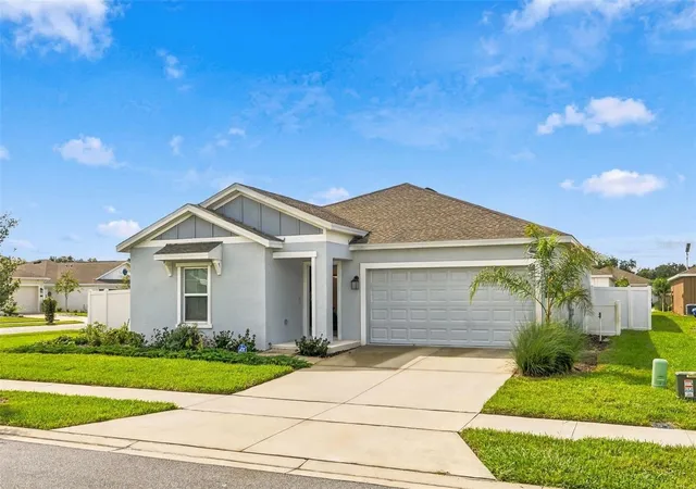 Photo 2 of Single family home for sale at 350 Rustic Rail Dr, Lake Wales, FL 33859 | MLS# O6443362 | Listing updated on 2026-09-24