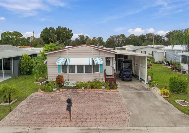 Photo 1 of Manufactured home for sale at 133 S Saint Thomas Cir, Apollo Beach, FL 33572 | MLS# TB8550366 | Listing updated on 2026-10-06