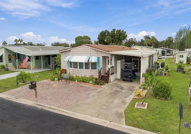 Photo 2 of Manufactured home for sale at 133 S Saint Thomas Cir, Apollo Beach, FL 33572 | MLS# TB8550366 | Listing updated on 2026-10-06