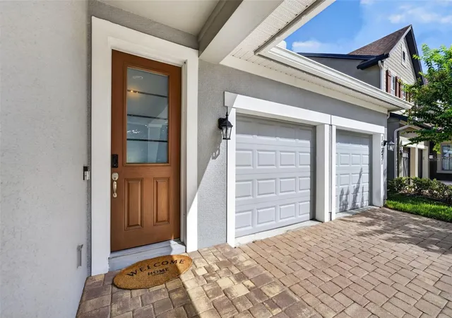 Photo 3 of Single family home for sale at 14371 Shocklach Dr, Winter Garden, FL 34787 | MLS# O6443368 | Listing updated on 2026-10-10