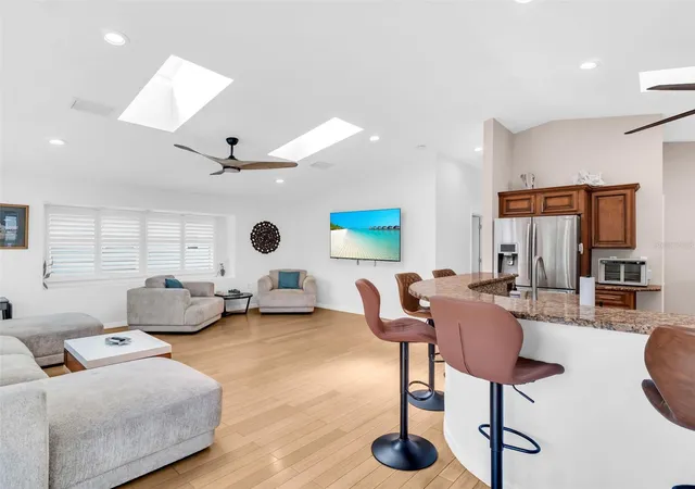 Photo 4 of Single family home for sale at 1907 Gulf Beach Blvd, Tarpon Springs, FL 34689 | MLS# TB8550376 | Listing updated on 2026-09-22