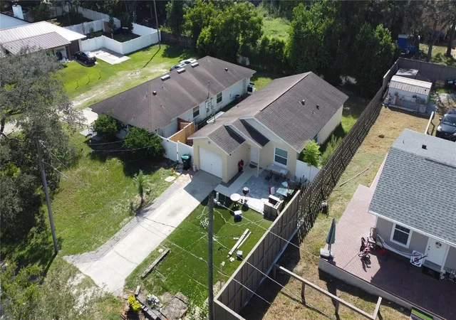 Photo 20 of Multi family home for sale at 400 N Hastings St #400,402,404, ORLANDO, FL 32835 | MLS# O6443373 | Listing updated on 2026-09-21