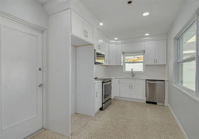 Photo 3 of Single family home for sale at 2001 41st Street N, Saint Petersburg, FL 33713 | MLS# TB8550389 | Listing updated on 2026-10-21