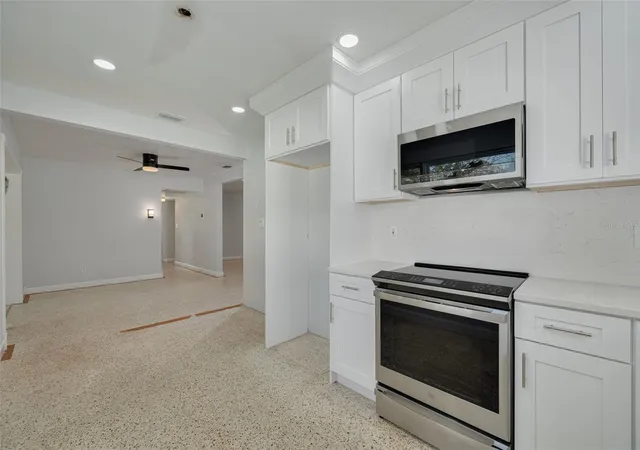 Photo 4 of Single family home for sale at 2001 41st Street N, Saint Petersburg, FL 33713 | MLS# TB8550389 | Listing updated on 2026-10-21