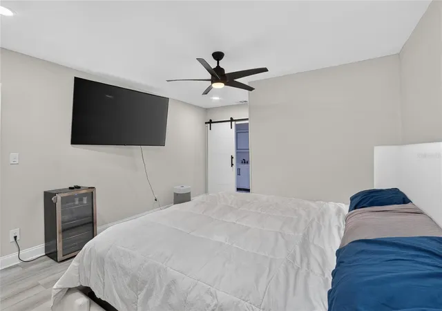 Photo 3 of Single family home for sale at 1974 Southview Rd, Largo, FL 33770 | MLS# O6443375 | Listing updated on 2026-10-07
