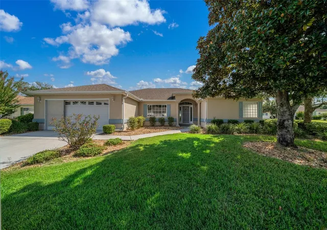 Single family home for sale at 11584 SW 139th Street, DUNNELLON, FL 34432 | MLS# OM732590