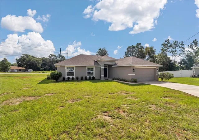 Single family home for sale at 16 Spring Trl, OCALA, FL 34472 | MLS# OM732592
