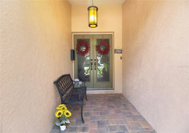 Photo 3 of Single family home for sale at 1040 Rosetree Ln, Tarpon Springs, FL 34689 | MLS# TB8550396 | Listing updated on 2026-09-20