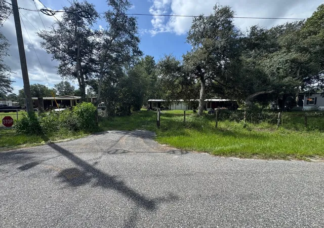 Photo 1 of Manufactured home for sale at 28148 Hibiscus Ave, Paisley, FL 32767 | MLS# O6443381 | Listing updated on 2026-09-30