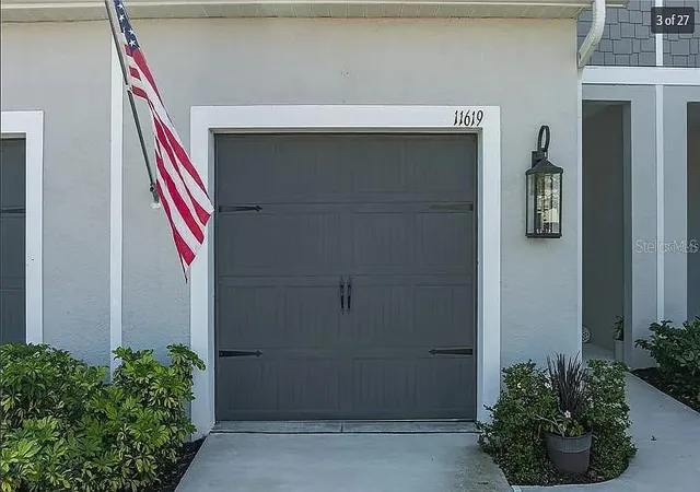 Photo 3 of Townhouse for sale at 11619 Bluestone Ct, Parrish, FL 34219 | MLS# A4706736 | Listing updated on 2026-09-22