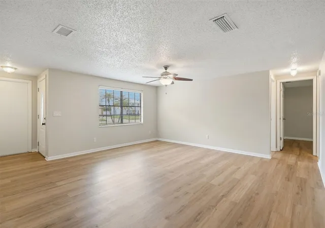 Photo 3 of Single family home for sale at 1417 Foggy Ridge Pkwy, Lutz, FL 33559 | MLS# TB8550414 | Listing updated on 2026-09-25