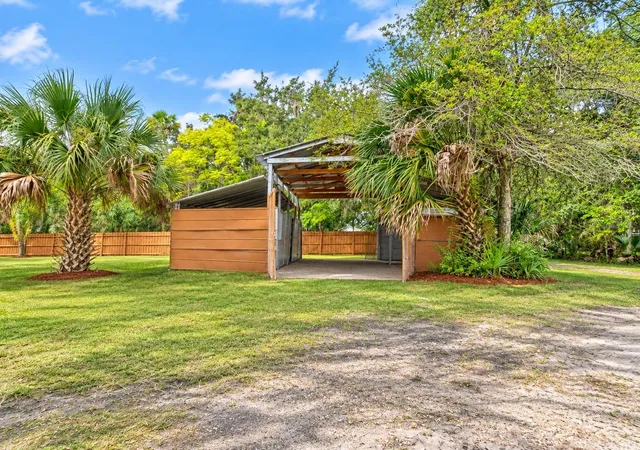Photo 4 of Single family home for sale at 1800 James St, New Smyrna Beach, FL 32168 | MLS# NS1089300 | Listing updated on 2026-09-20