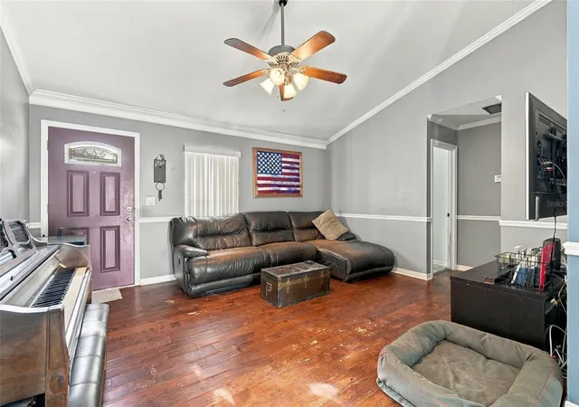 Photo 3 of Single family home for sale at 1925 Castle Bay Ct, Oldsmar, FL 34677 | MLS# R4912040 | Listing updated on 2026-10-03