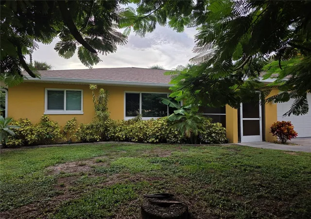 Photo 1 of Single family home for sale at 249 Fountain St, Port Charlotte, FL 33953 | MLS# A4706738 | Listing updated on 2026-10-03