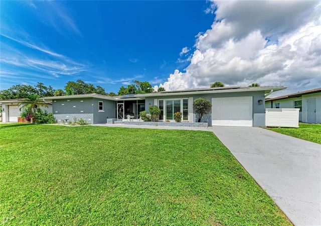 Photo 1 of Single family home for sale at 16 Oakland Hills Pl, Rotonda West, FL 33947 | MLS# D6148851 | Listing updated on 2026-09-23