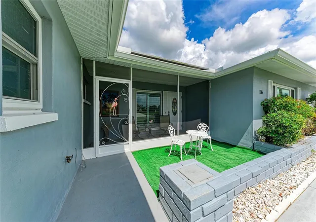 Photo 3 of Single family home for sale at 16 Oakland Hills Pl, Rotonda West, FL 33947 | MLS# D6148851 | Listing updated on 2026-09-23