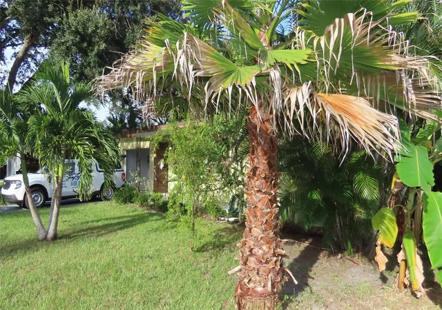 Single family home for sale at 1841 West Dr, CLEARWATER, FL 33755 | MLS# TB8550430